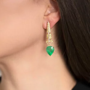 Emerald Splendor: White Gold Dangle Earrings - Image 3