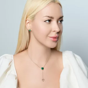 Timeless Grace: Heart-Shaped Emerald Necklace - Image 3