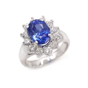 Eternal Elegance: Ceylon Sapphire & Diamond Ring - Image 2